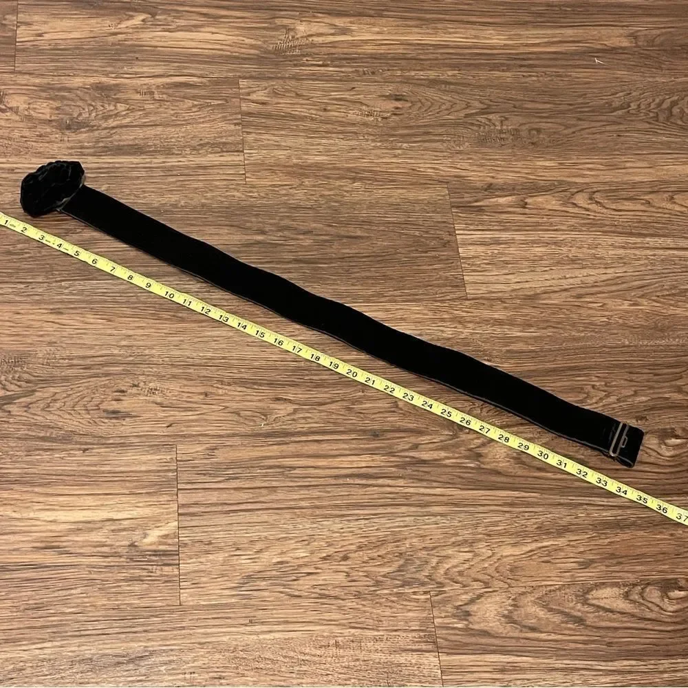 Vintage 90’s Axiom Velvet Adjustable Belt Black Size Medium